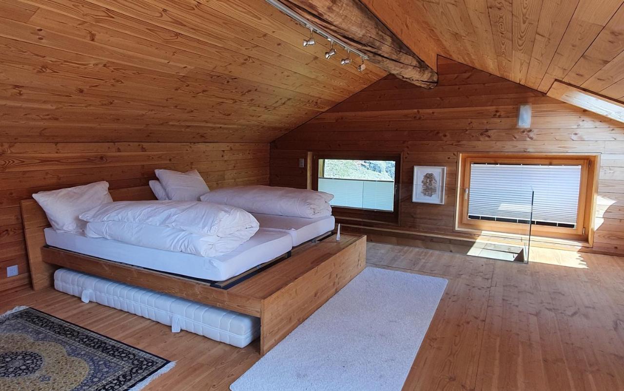 Chalet Biene - Swiss Alp Chalet With Sauna And Jacuzzi Ulrichen Rom bilde