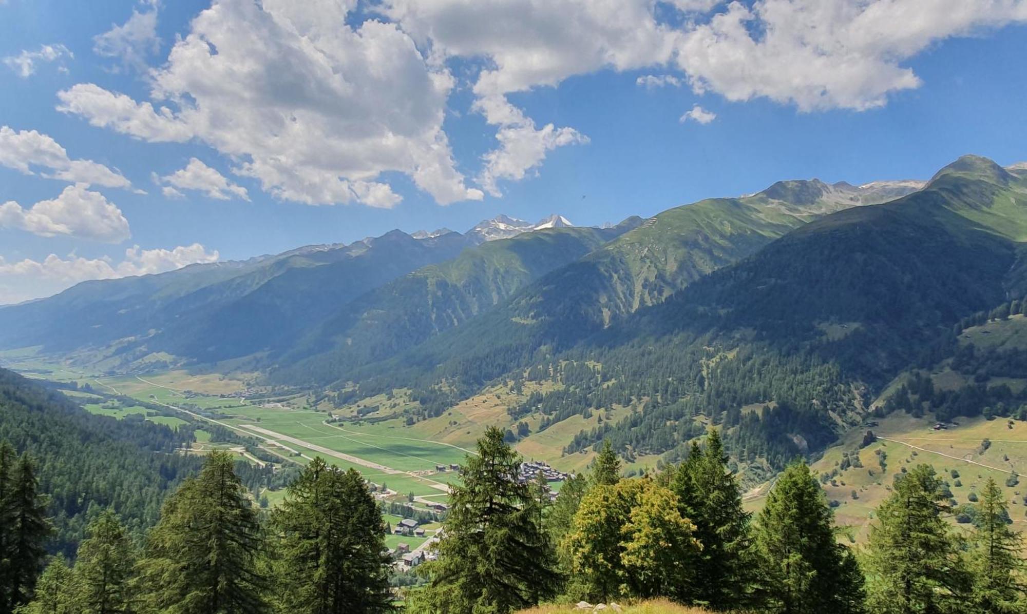 Chalet Biene - Swiss Alp Chalet With Sauna And Jacuzzi Ulrichen Rom bilde